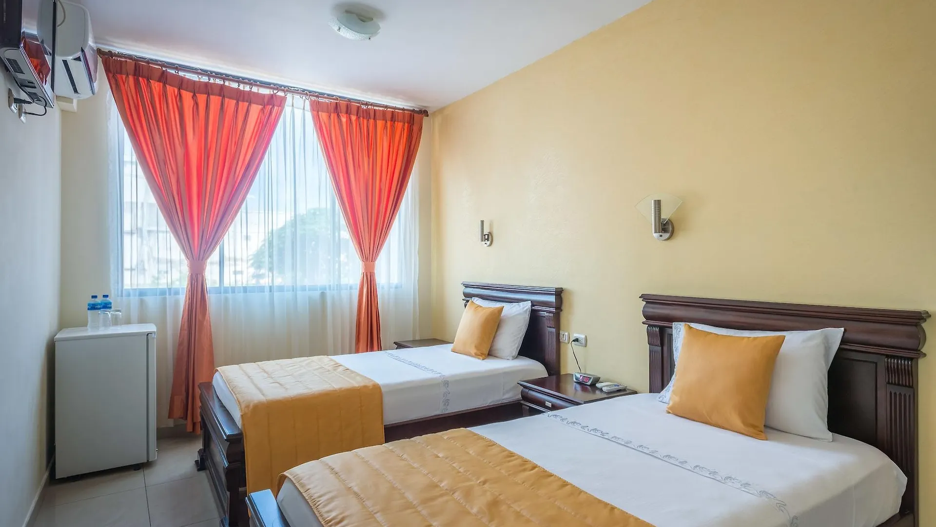 Hotel Flamingo Puerto Ayora  Ecuador